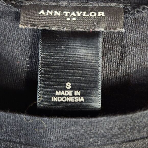 Ann Taylor Black Polka Dot Short Sleeve Top 8 - Picture 5 of 6